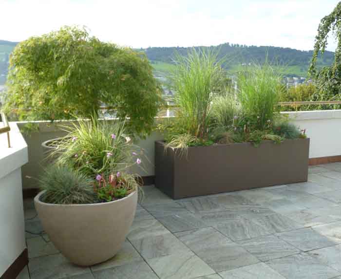 Miteinbezogen - Die Aussicht, Landschaft und Bepflanzung ausserhalb werden bei der Gestaltung von Terrassen berücksichtigt